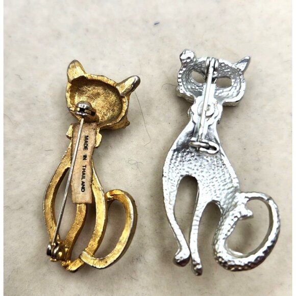 2 Vintage Metal Cat Brooches - Gold Tone & Silver Tone - Picture 2 of 3